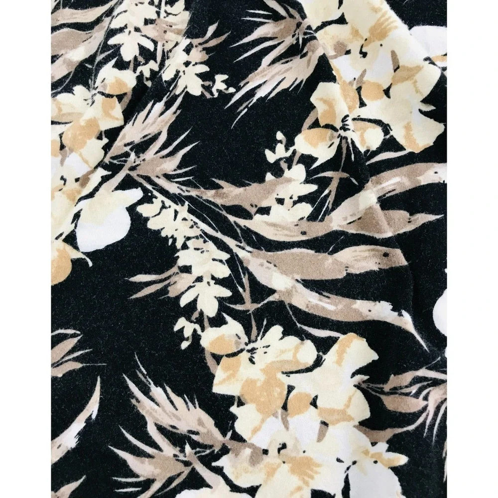 Croft&Barrow Shirt Women's Size S Black Tan V-neck Embroidered Floral Sleeveless - Picture 4 of 9